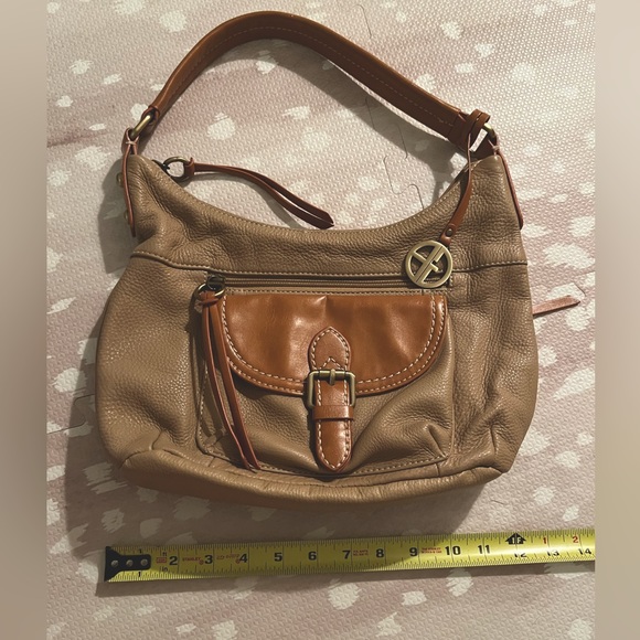 Giani Bernini Genuine Leather Purse, tan and beige with gold hardware - Picture 7 of 7